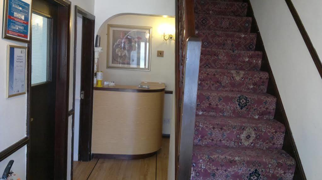 Aylesbray Lodge Кембридж Экстерьер фото