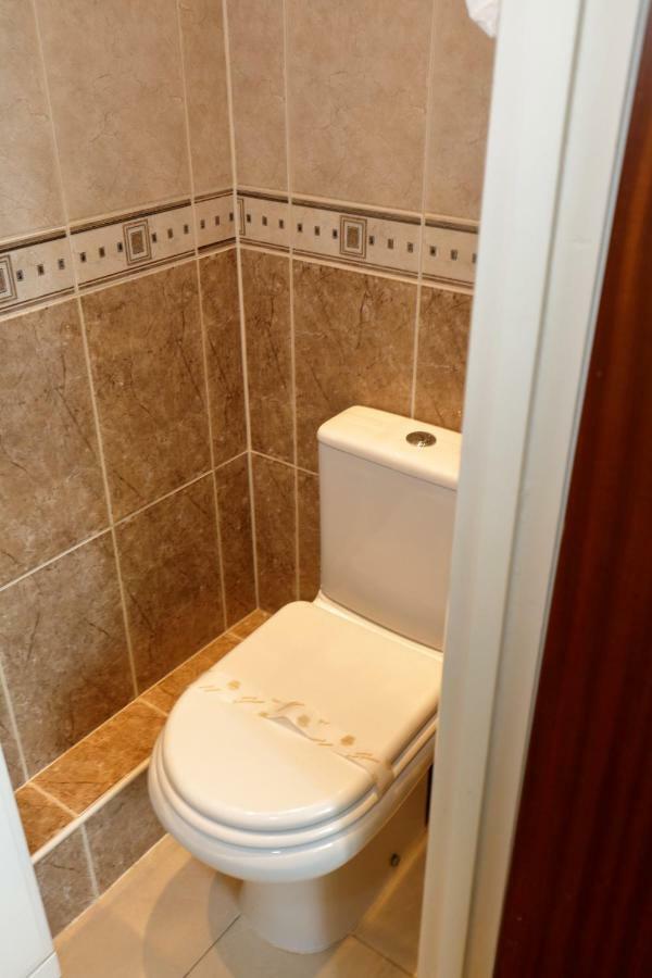 Aylesbray Lodge Кембридж Экстерьер фото